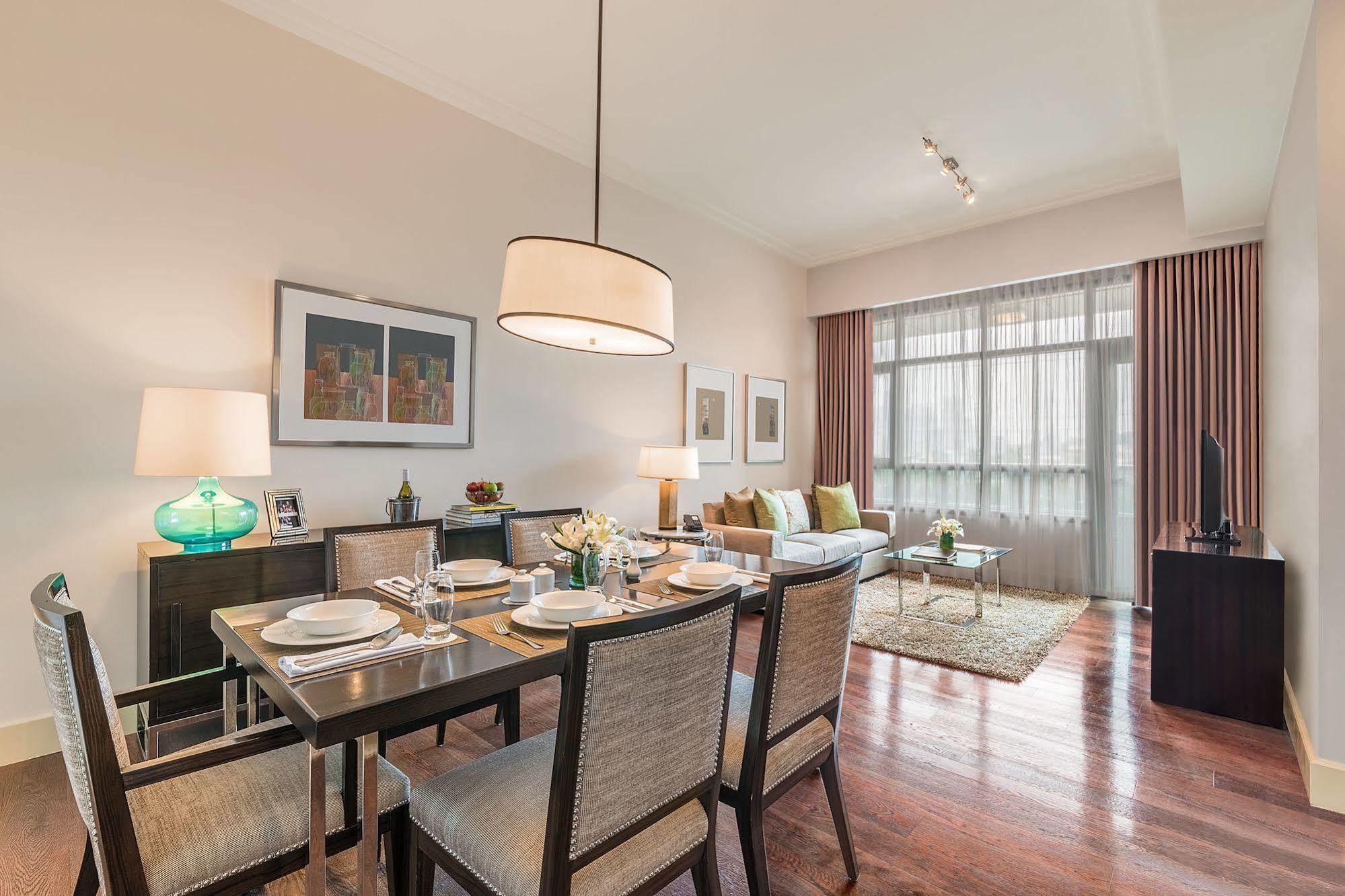 Aruga Apartments By Rockwell Makati Makati City Екстер'єр фото